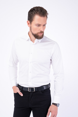 Elegantná košeľa  V priliehavom strihu