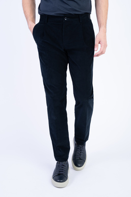 Elegantné strečové nohavice V pohodlnom strihu Elegantné strečové nohavice V pohodlnom strihu