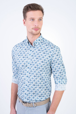 Bavlnená košeľa so vzorom V pohodlnom strihu