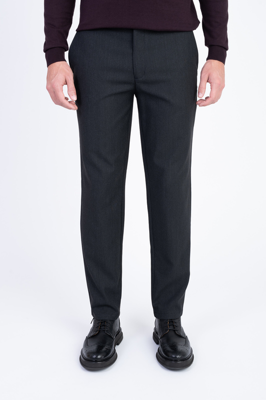 Strečové nohavice V uvoľnenom strihu