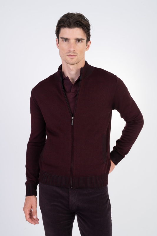 Sveter z merino vlny V pohodlnom strihu