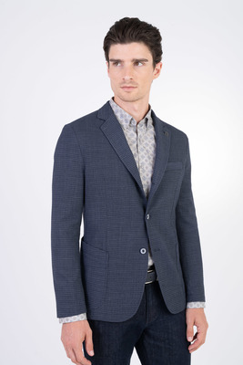 Strečové sako so štruktúrou V priliehavom strihu