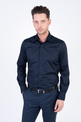 Bavlnená košeľa V pohodlnom strihu Bavlnená košeľa V pohodlnom strihu