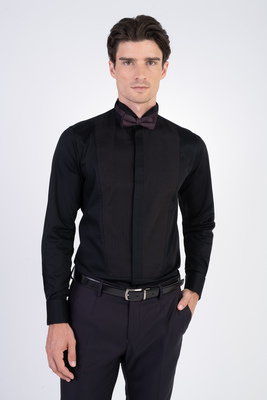 Fraková košeľa V priliehavom strihu Fraková košeľa V priliehavom strihu