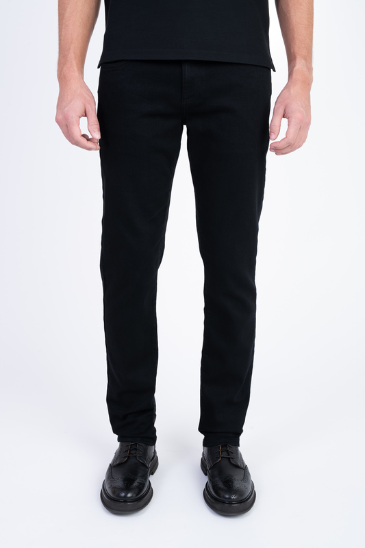 Strečové džínsy V pohodlnom strihu