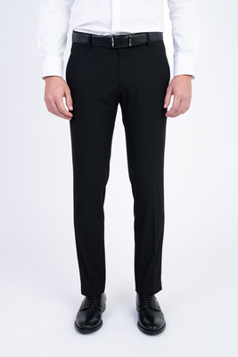 Čierne strečové nohavice V priliehavom strihu Čierne strečové nohavice V priliehavom strihu