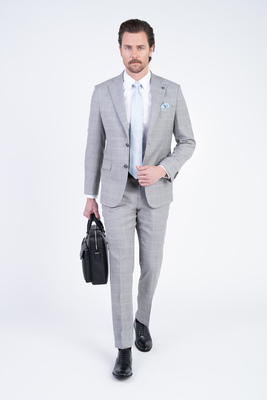 Károvaný strečový oblek V pohodlnom strihu