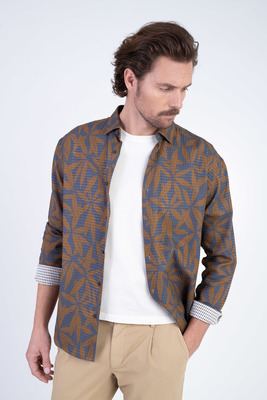 Bavlnená košeľa so vzorom Vo voľnom strihu